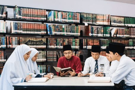 Asatizah Plays A Big Role In Guiding The Community Through Life’s Challenges